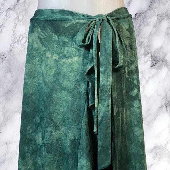 Purusha People Sol Lily Wave Maxi Skirt in Green - Picture 6 of 12
